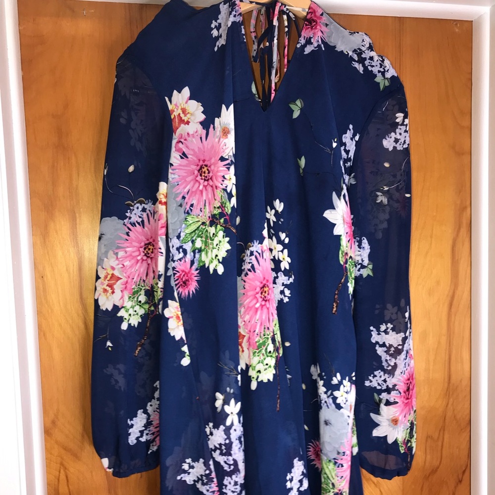 Lulus floral mini